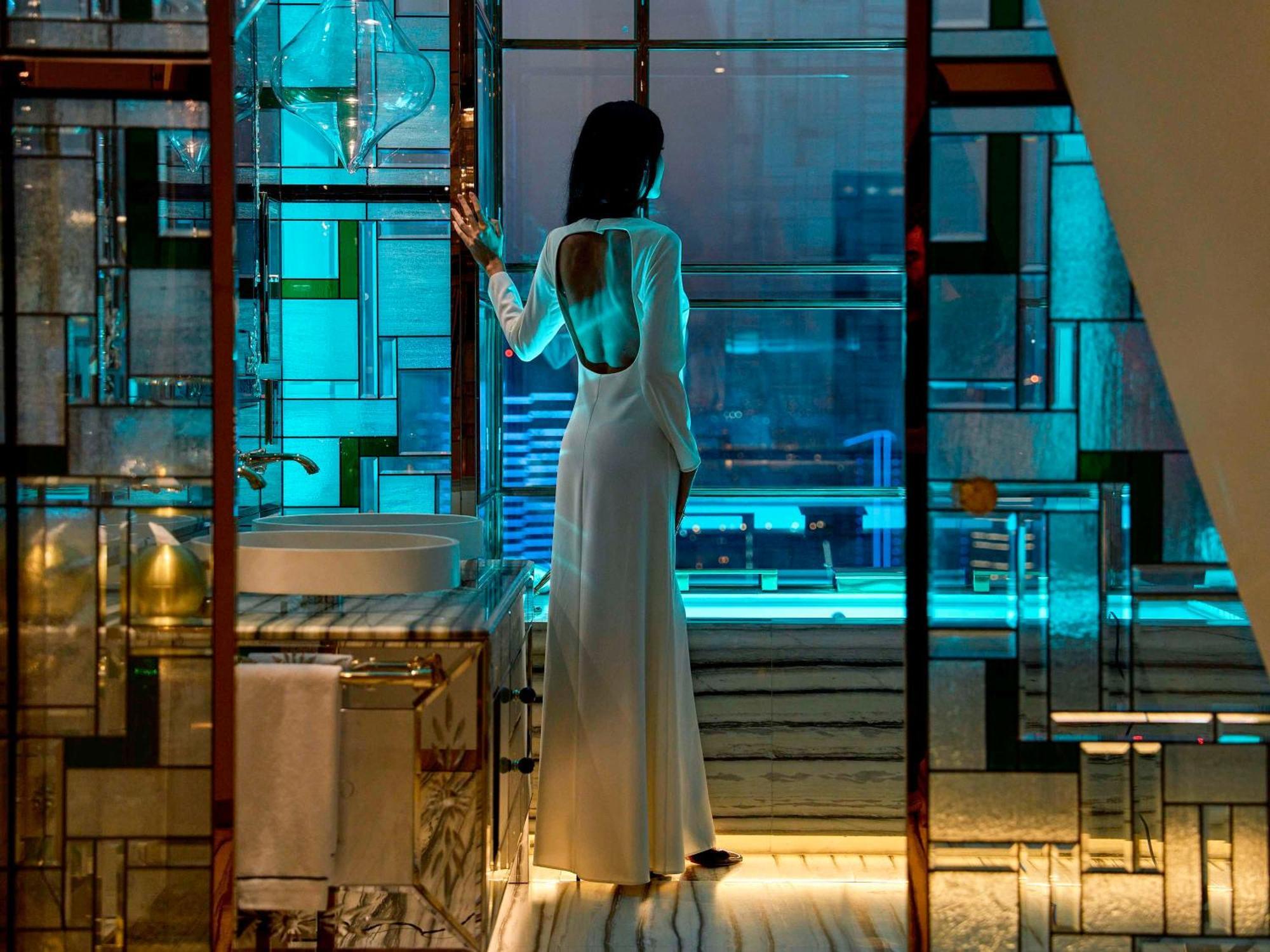 Fairmont Doha Hotel Lusail ภายนอก รูปภาพ The interior of the hotel
