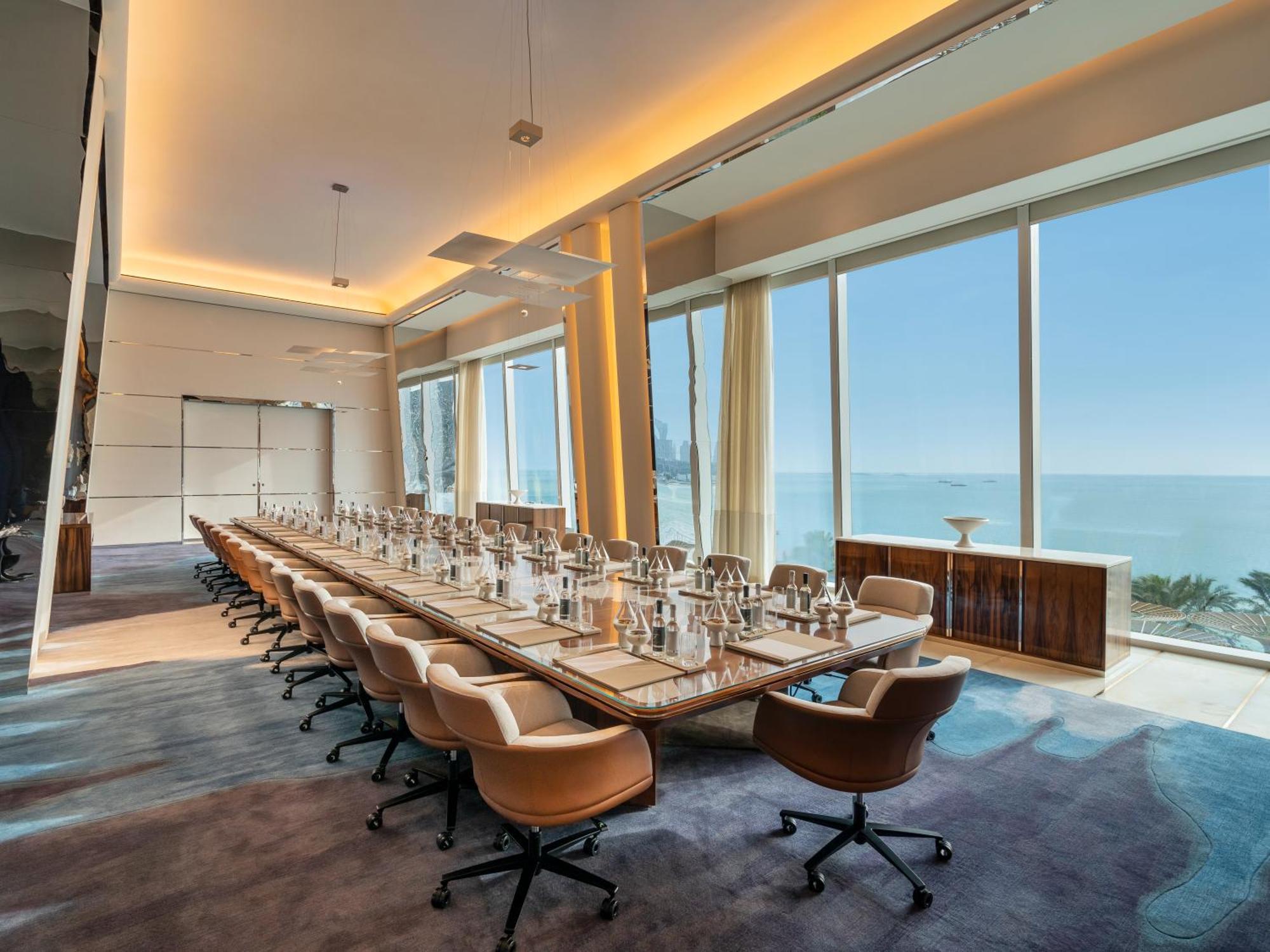Fairmont Doha Hotel Lusail ภายนอก รูปภาพ Boardroom