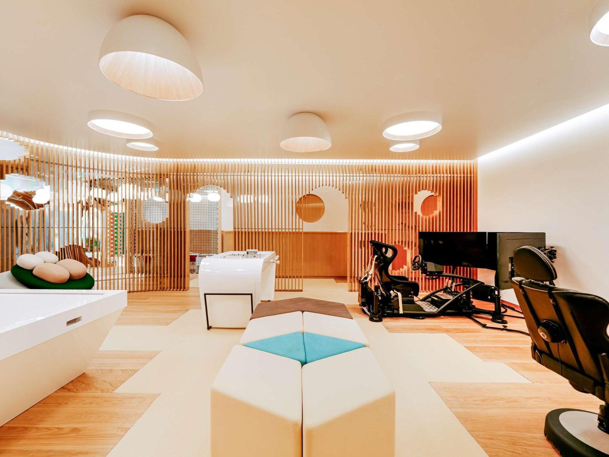 Fairmont Doha Hotel Lusail ภายนอก รูปภาพ The interior of the new building