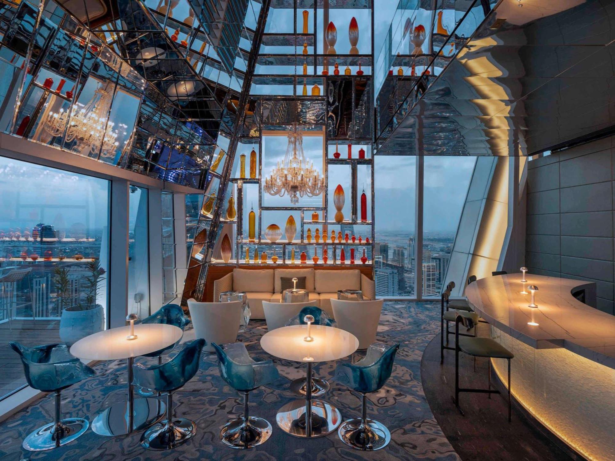 Fairmont Doha Hotel Lusail ภายนอก รูปภาพ The Sky Bar