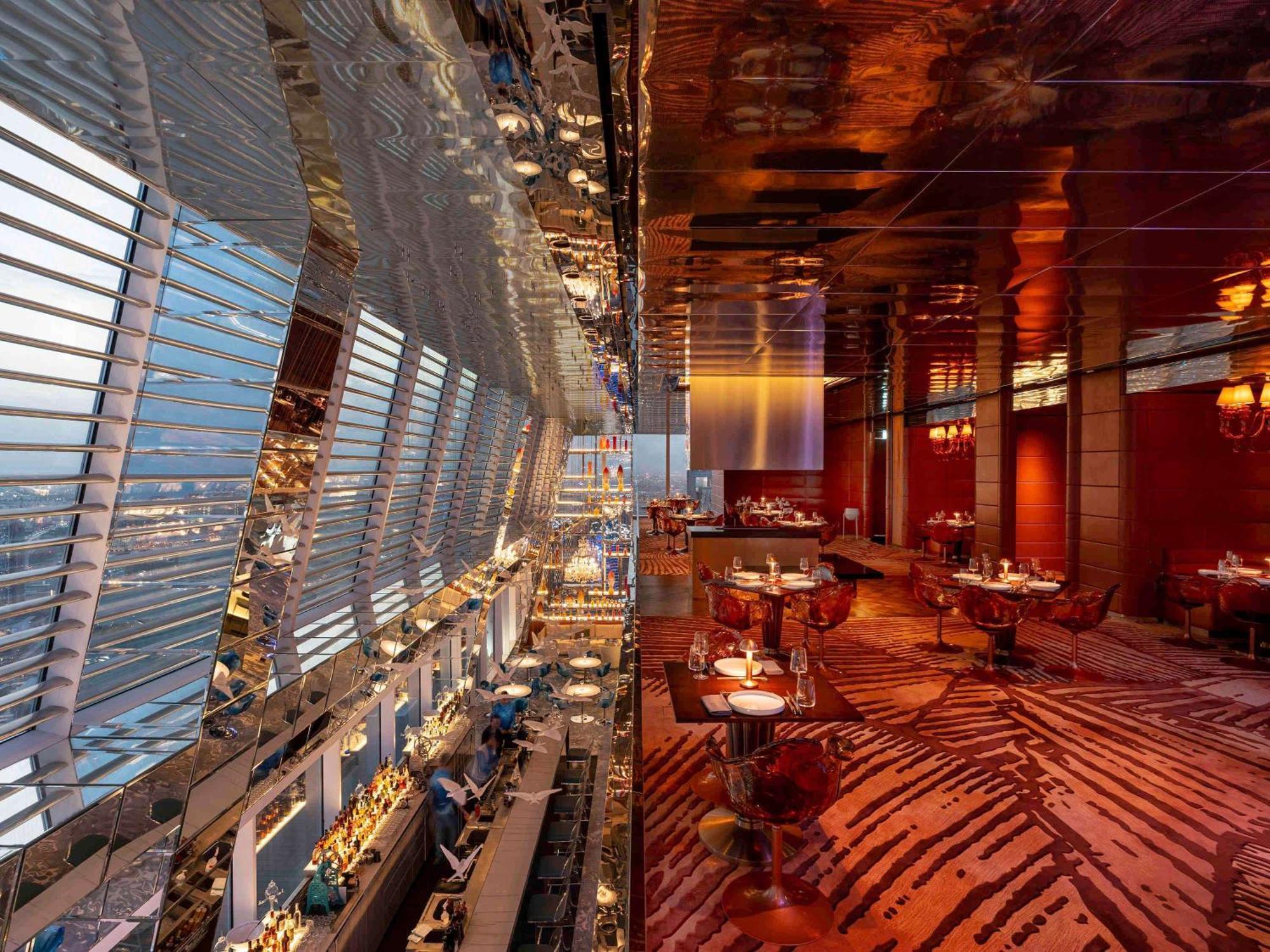 Fairmont Doha Hotel Lusail ภายนอก รูปภาพ The interior of the restaurant